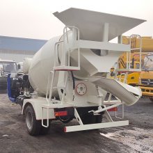 福沃重工小型三輪水泥攪拌車 工地商混運(yùn)輸?shù)撵`活利器
